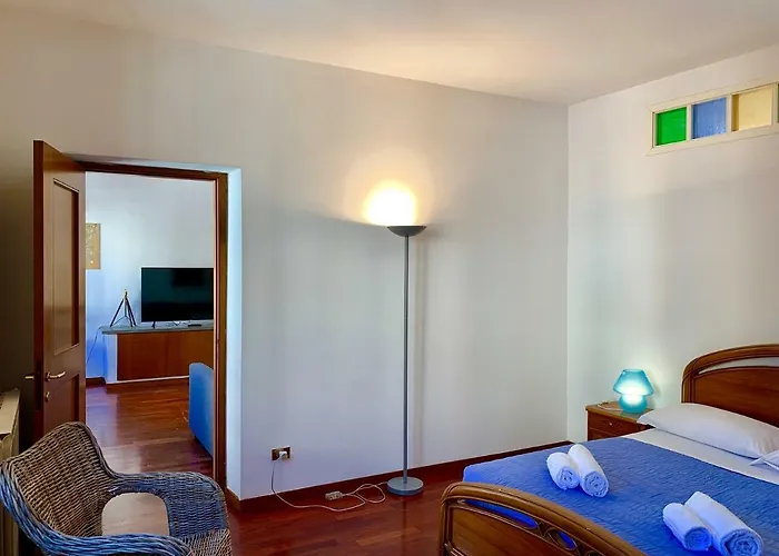 Prione173 Center 公寓